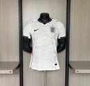 CAMISA VERSÃO JOGADOR DA INGLATERRA 26/27 BRANCO