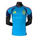 CAMISA VERSÃO JOGADOR DA ESPANHA 26/27 AZUL