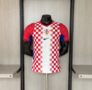 CAMISA VERSÃO JOGADOR DA CROACIA 26/27 BRANCO E VERMELHO